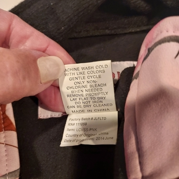 WFS  BURLEY GIRL pink camo hunting vest - Picture 10 of 13